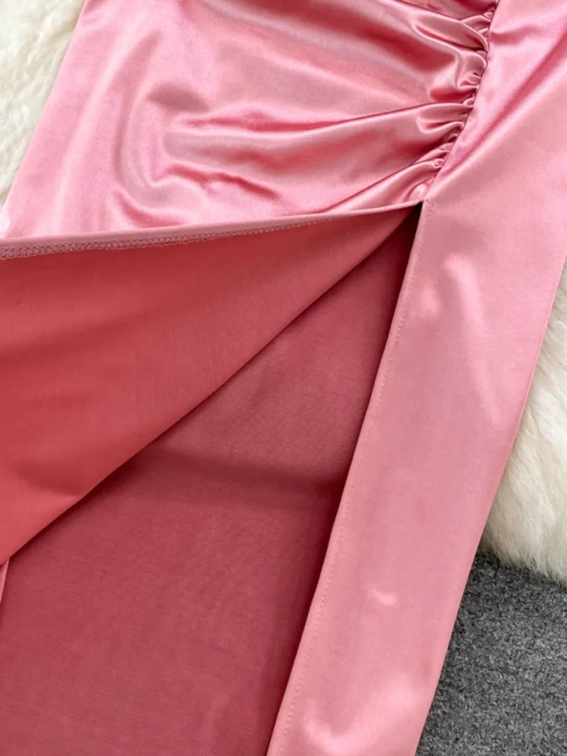 SsTss 섹시한 V 넥 민소매 새틴 드레스 여름 새로운 스파게티 스트랩 크리스 크로스 백 하이 웨이스트 셔링 스플릿 미디 파티 드레스