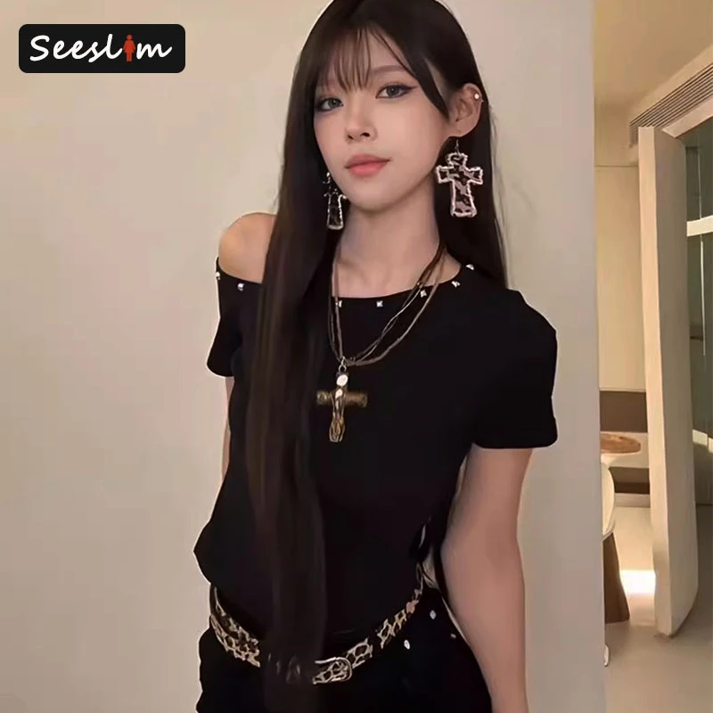 

Seeslim черная женская футболка с заклепками Hotsweet, уличная одежда с короткими рукавами, одежда 2000-х годов Y2k, винтажные летние топы, футболки, женская одежда