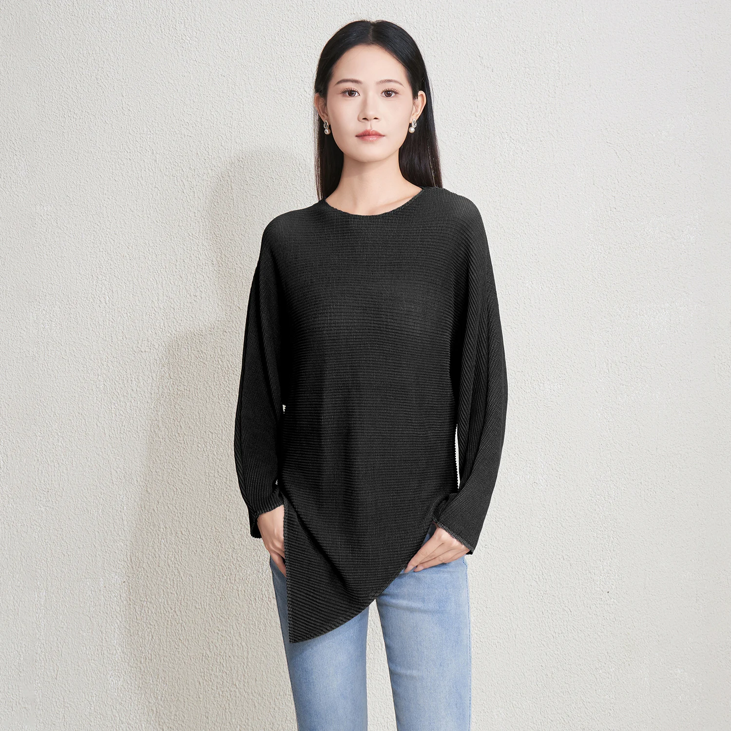 2025 Miyake blusa plisada moda suelta dobladillo asimétrico tejido Casual Top mujer Jersey suéter