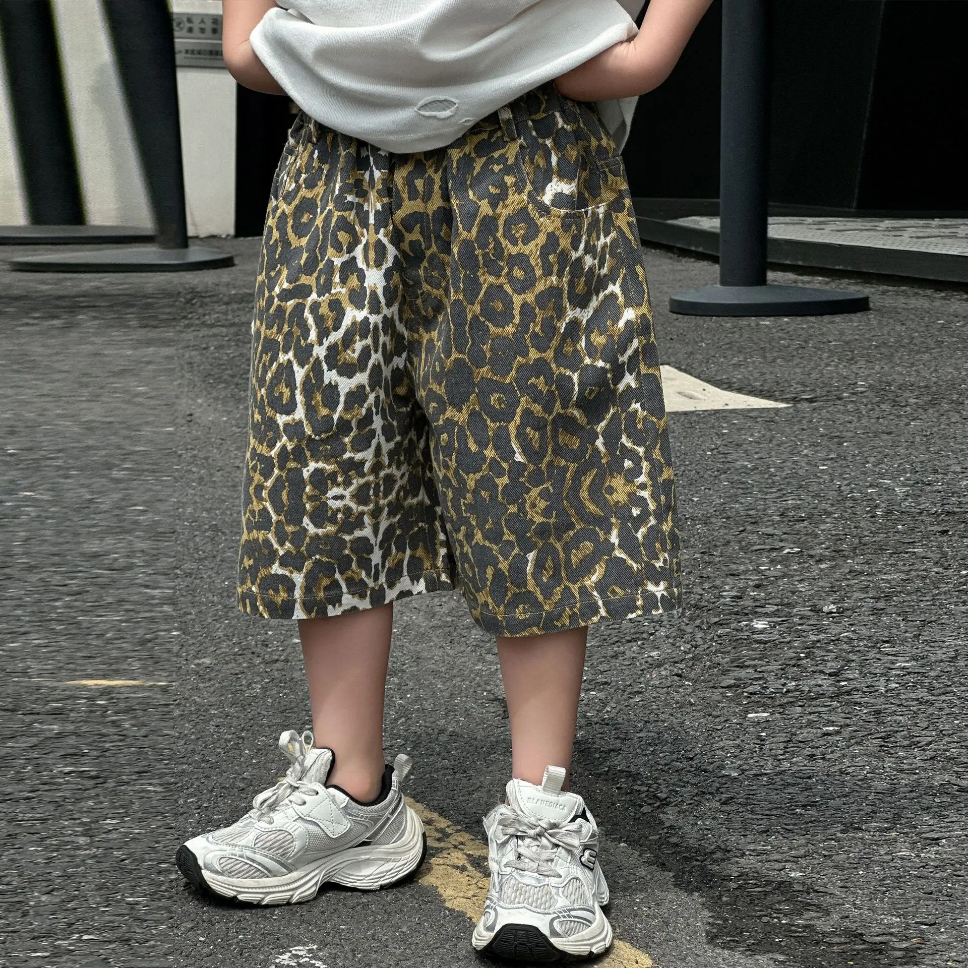 

Children Clothes Boys Retro Leopard Print Denim Shorts 2025 Summer New Fashionable Loose Kids Handsome Mid-length Pants