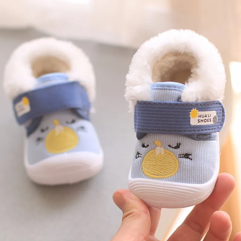 Zapatos Nialisation-Chaussures de marche pour bébé, semelle souple, chaussures en coton pour garçon, chaussures d'appel pour fille, chaussures de sport en peluche, hiver, nouveau, 0 à 3 ans