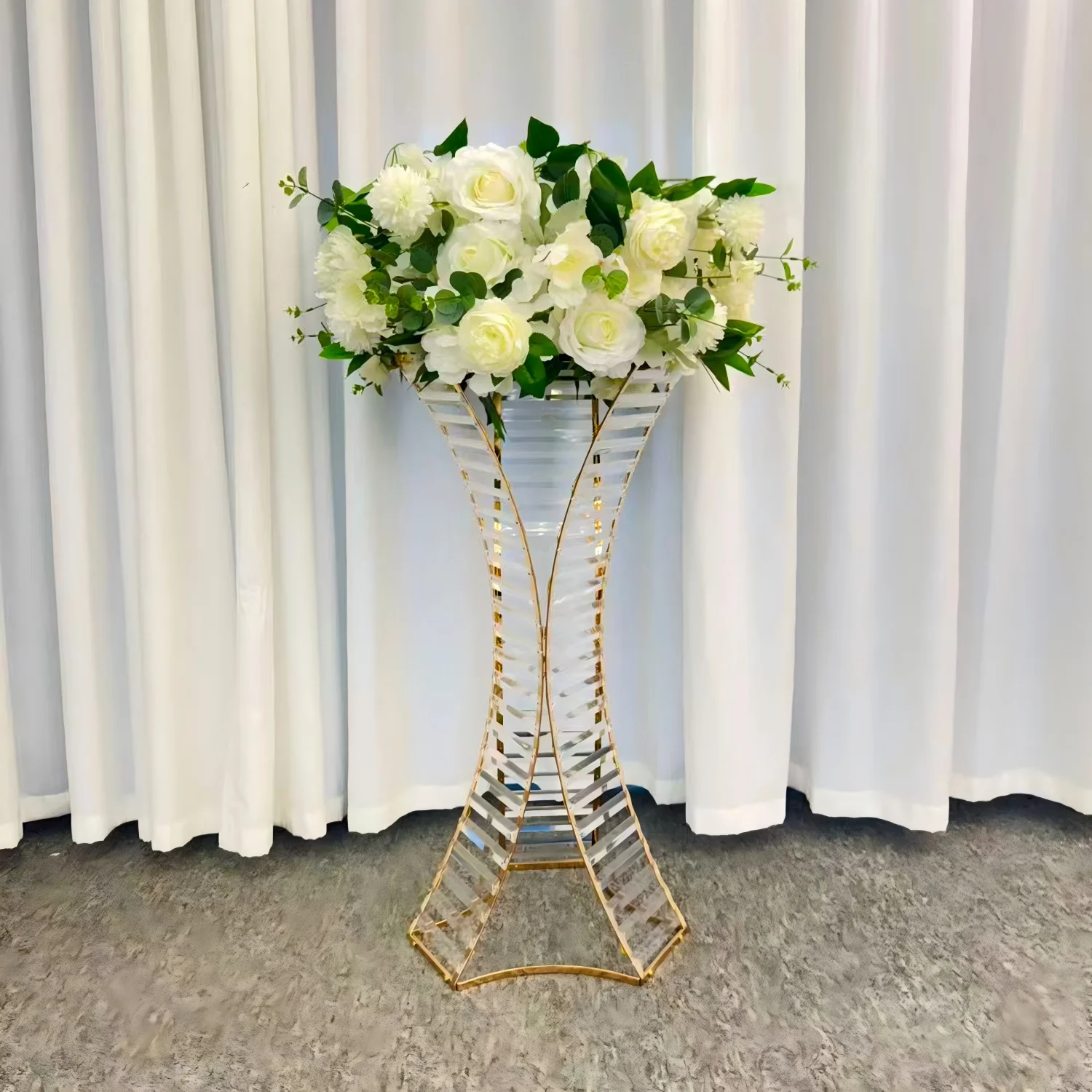 Klarer Acryl-Metall-Blumenständer in Trompetenform, Hochzeitsgang-Mittelstücke, Dekoration für Veranstaltungen, Partys, Feiertage und Zuhause, 5/10 Stück – Detail 2