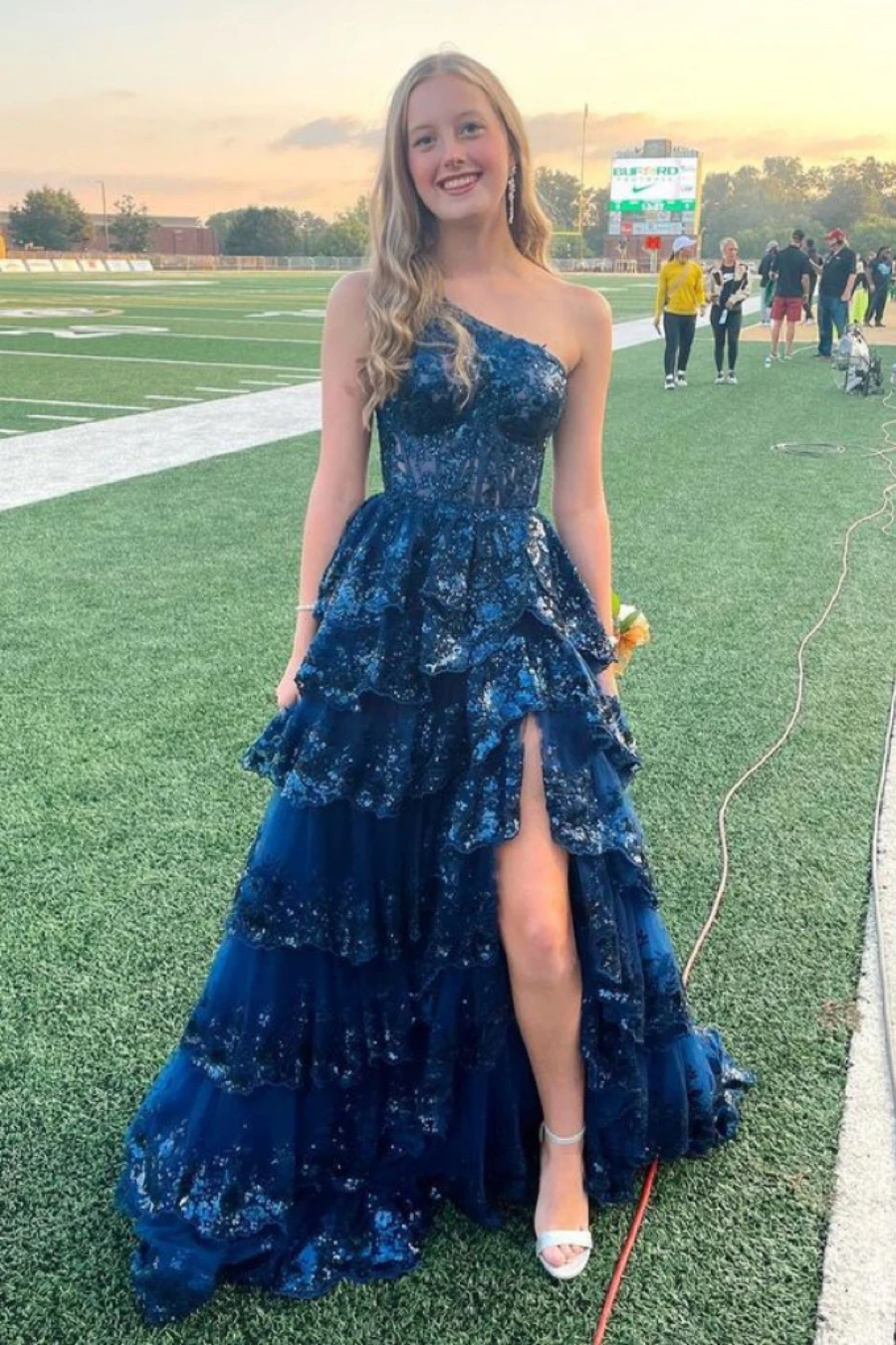 Luxury Navy Blue Prom Dresses Lace Tiered See Through One Shoulder Long Evening Party Dress Gala Women\'s Sequin Slit Formal Gown