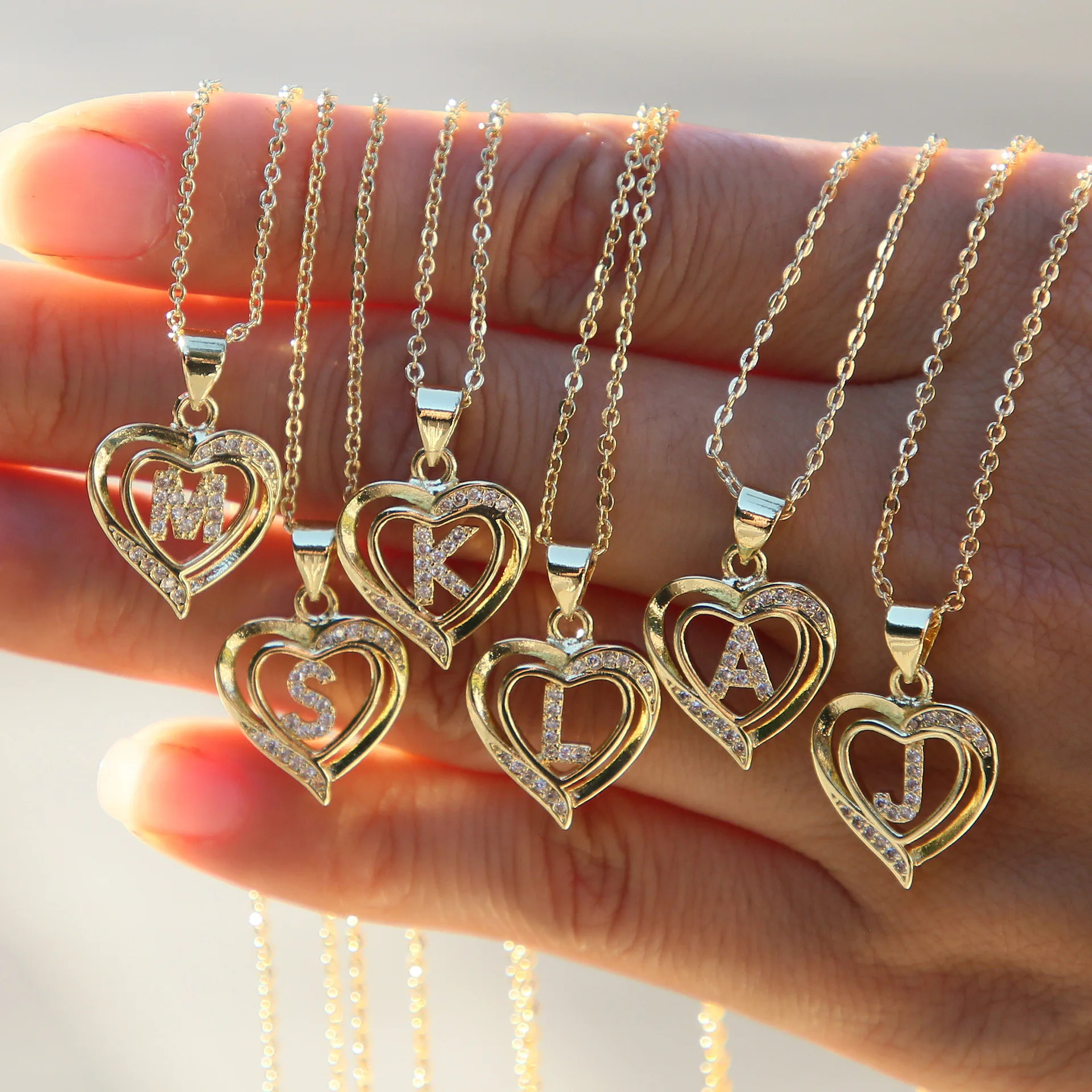 A-Z English Letter Initial Necklace 18K Gold Plated  Necklace Micro Setting Zircon Heart Necklace for Women