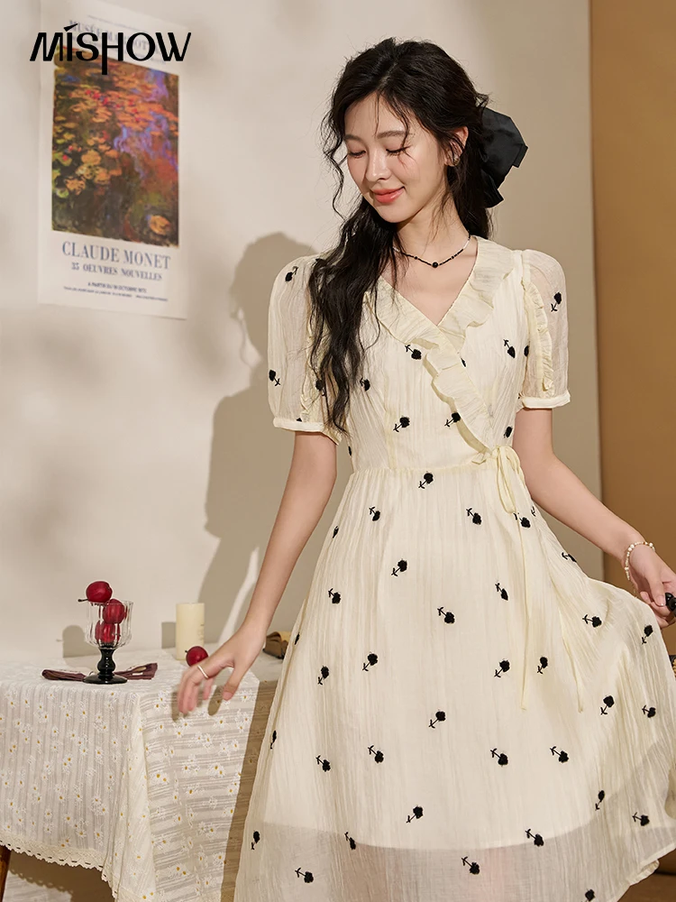 

MISHOW Apricot Auricularia Auricula Edge V-neck Dress Summer 2024 Waist Lace Up Puff Sleeve Flower Embroidery Dress MXC39L1583