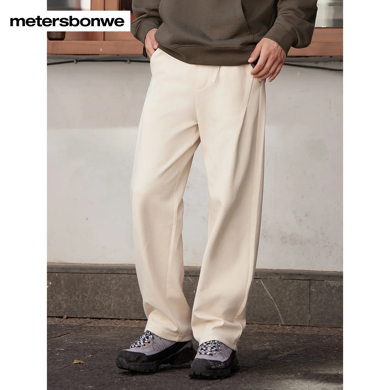 

Metersbonwe-Men's Comfortable Elastic Waist Straight Trouser Solid Color Double-Sided Twill Fabric Pants Classic Diagonal Pocket