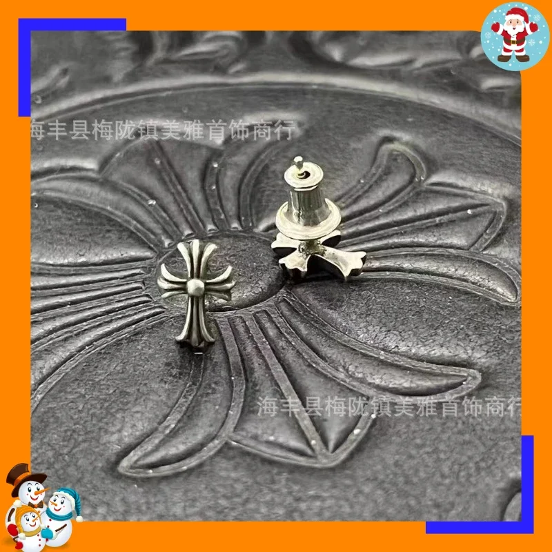 New Tide Brand Croix Cross Stud Earrings Vintage Cross Flower Earbone Stud Skull Man Alloy Big Tongue Stud Earrings