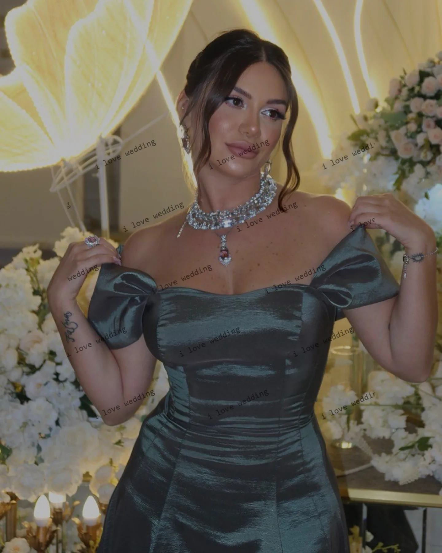 Suknie wieczorowe 2025 Virdis Suknia ślubna dla kobiet Formalna satynowa sukienka z odkrytymi ramionami A-Line Boat Neck Dostosowane