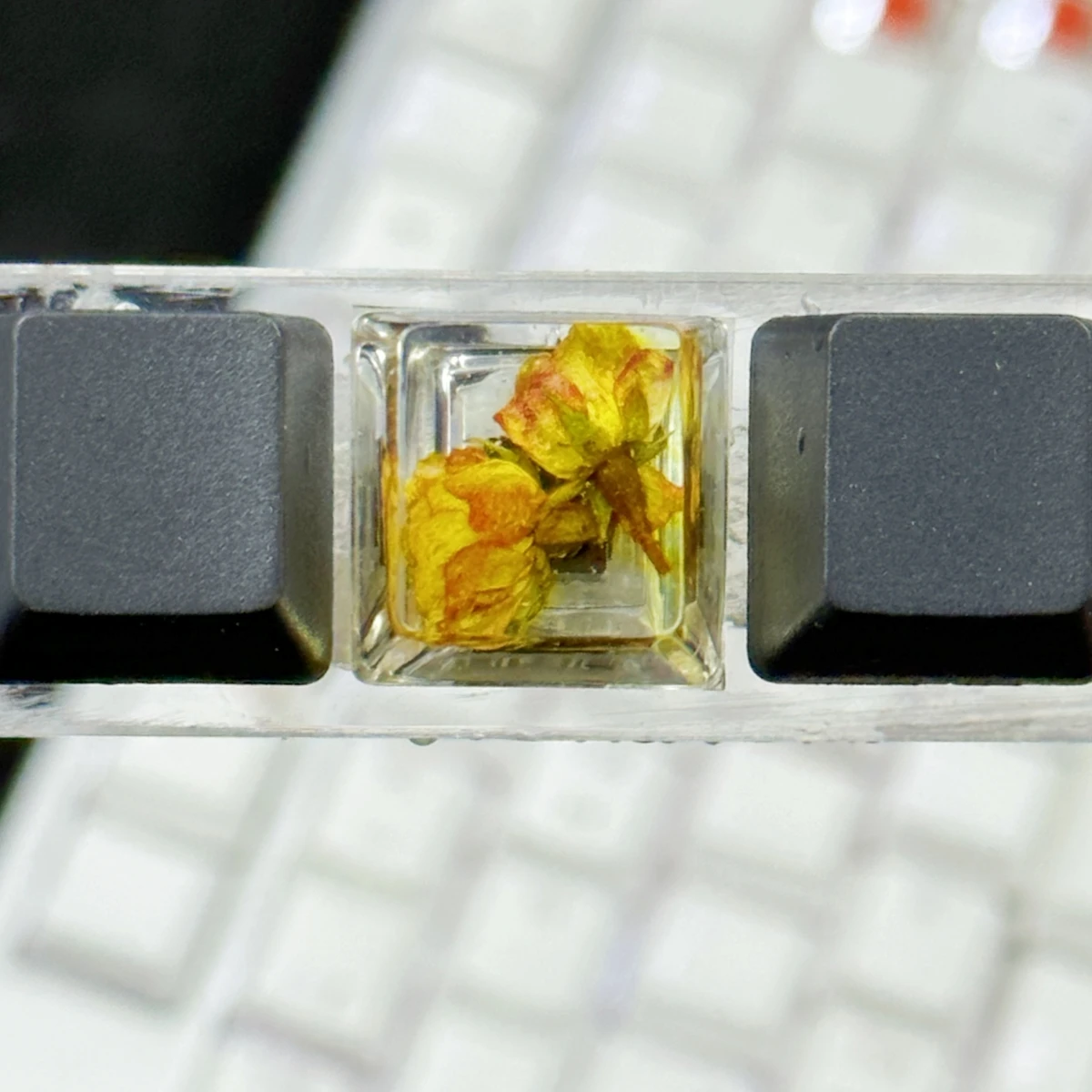 kk-cokio DIY personality drop glue transparent flower key cap Rose real flower resin cross axis mechanical keyboard key cap 1pcs