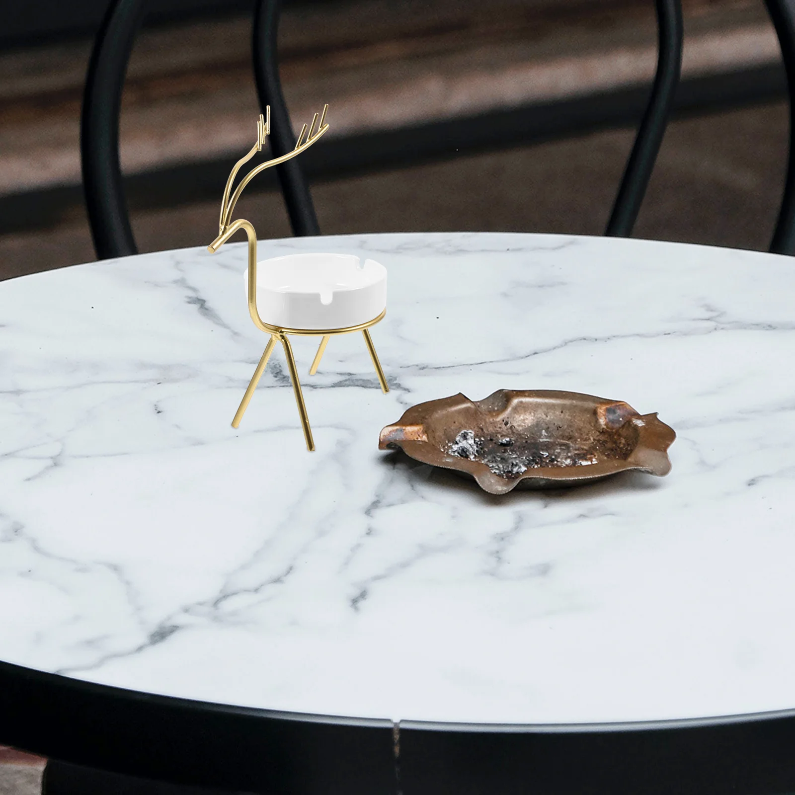 

Ash Tray Ceramic Decoration Ashtray Household Creative Cigarette Butt Container Practical Golden Unique Desktop Innovative