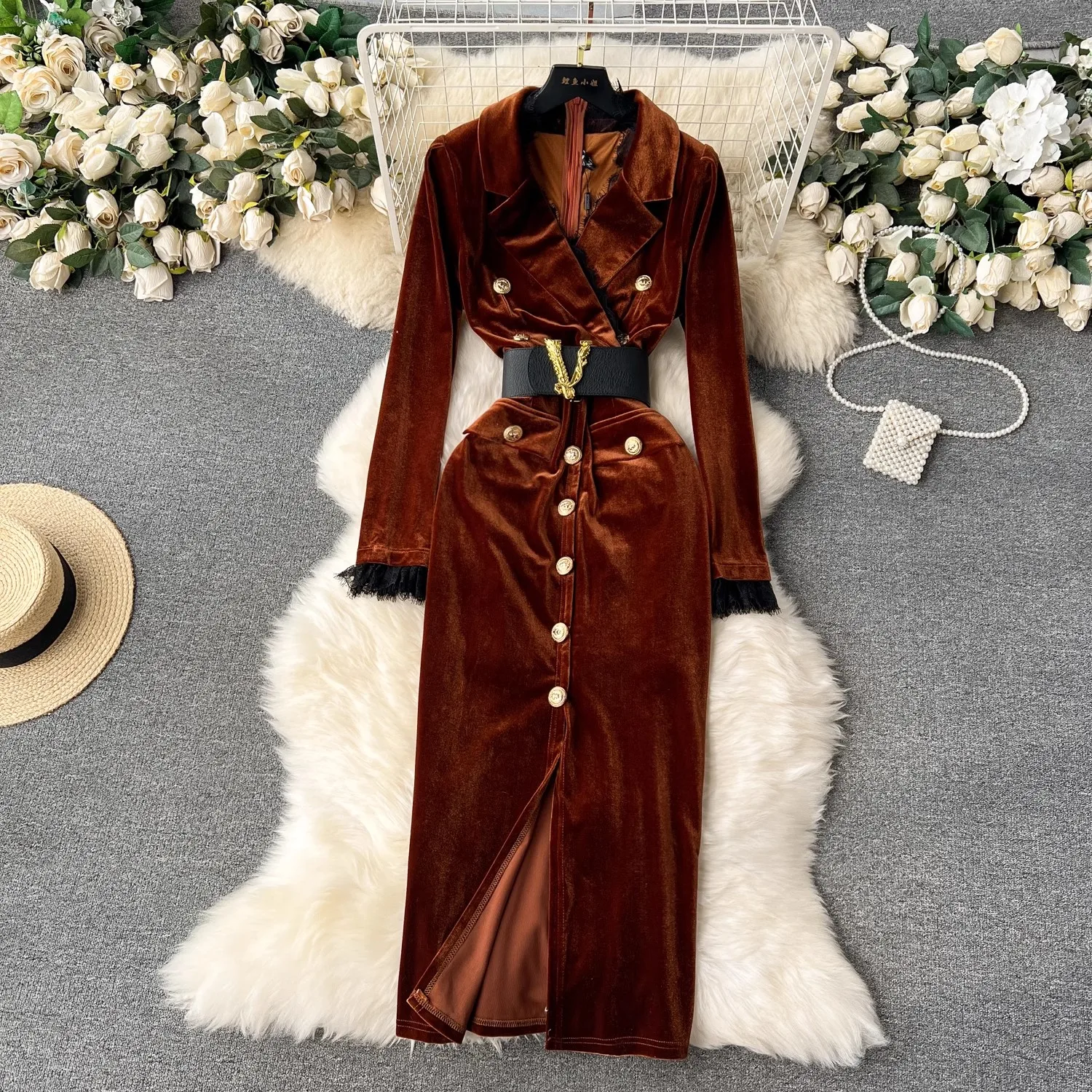 Autumn Elegant V-Neck Velvet Dress Women Long Sleeve Fashion Metre Buttons Split Sheath Bodycon Office Party Pencil Vestidos