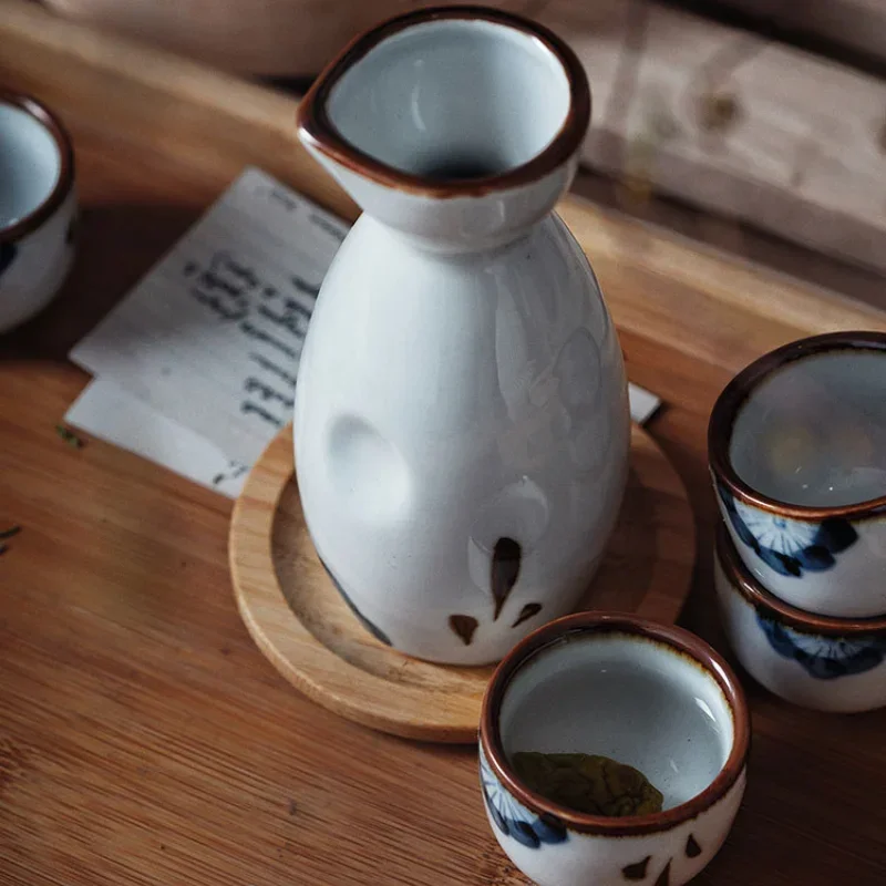Japanese Sake Set Creative Ceramic Wine Home Insulation Wine Glass Ceramic One Pot Four Cup Sake White Wine Pot Wine Barware Set