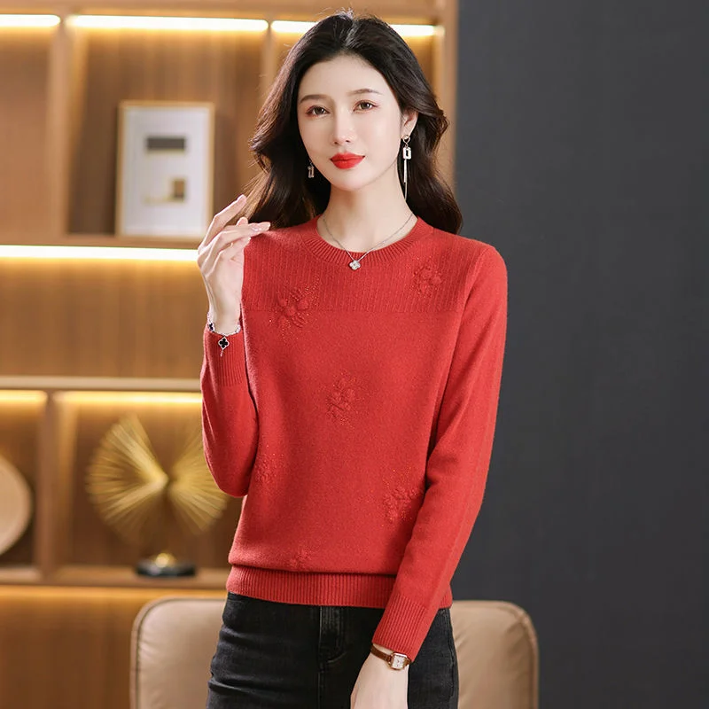 

New Autumn Winter Mother's Wear Pullover Embroidered Loose Knitted Sweater Spring Autumn Round Neck Bottoming Shirt