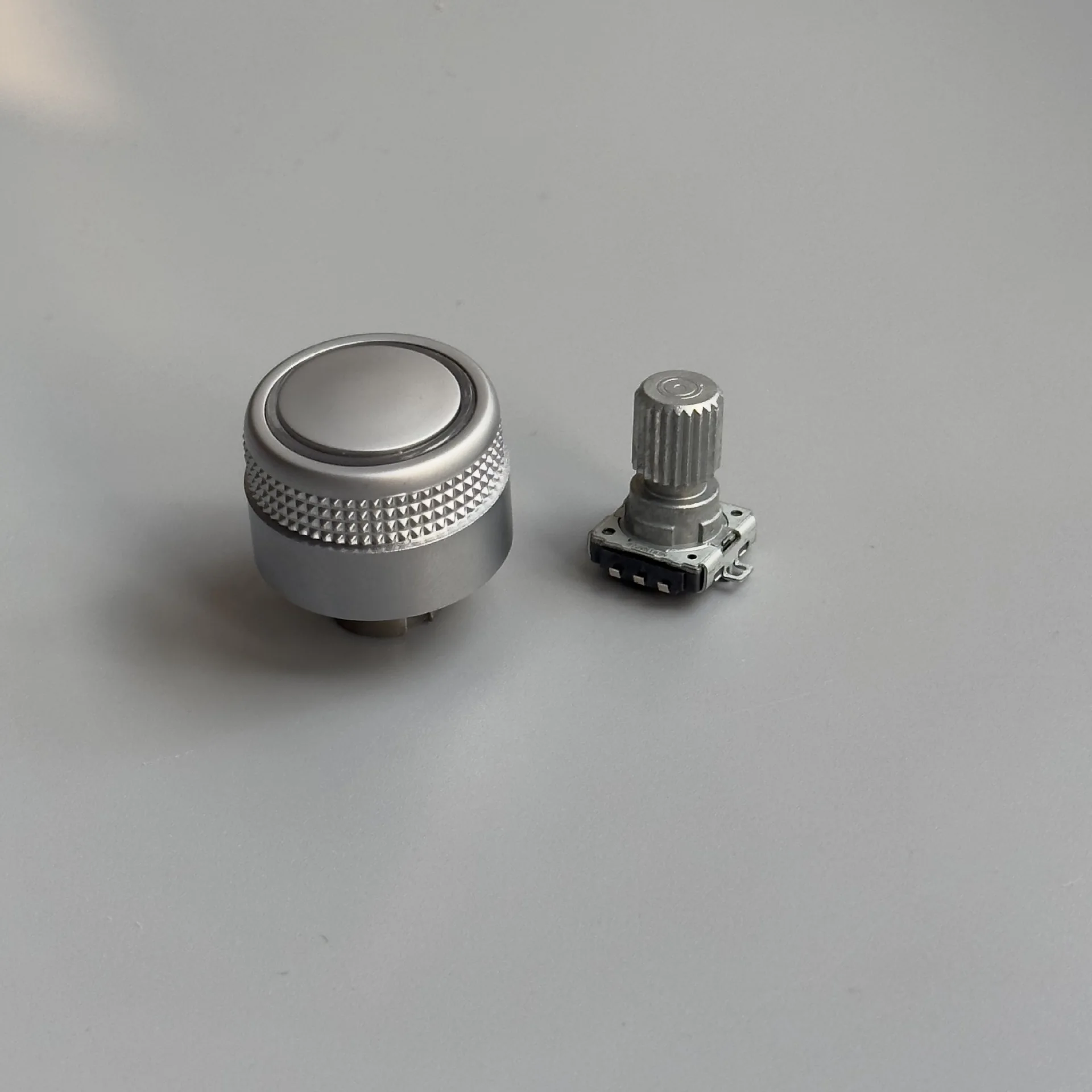 Car Volume Knob Cover and Rotary Shaft for A6 For C7 2012 2018 ABS Silver Replacement 4G0919070 Easy Install No Tools Needed