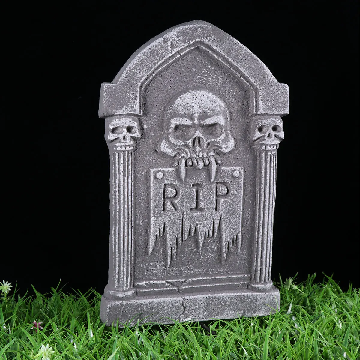 

1Pcs Halloween Rip Tombstone Decoration Realistic Foam Grave Marker Haunted House Outdoor Yard Scary Grave Ornament