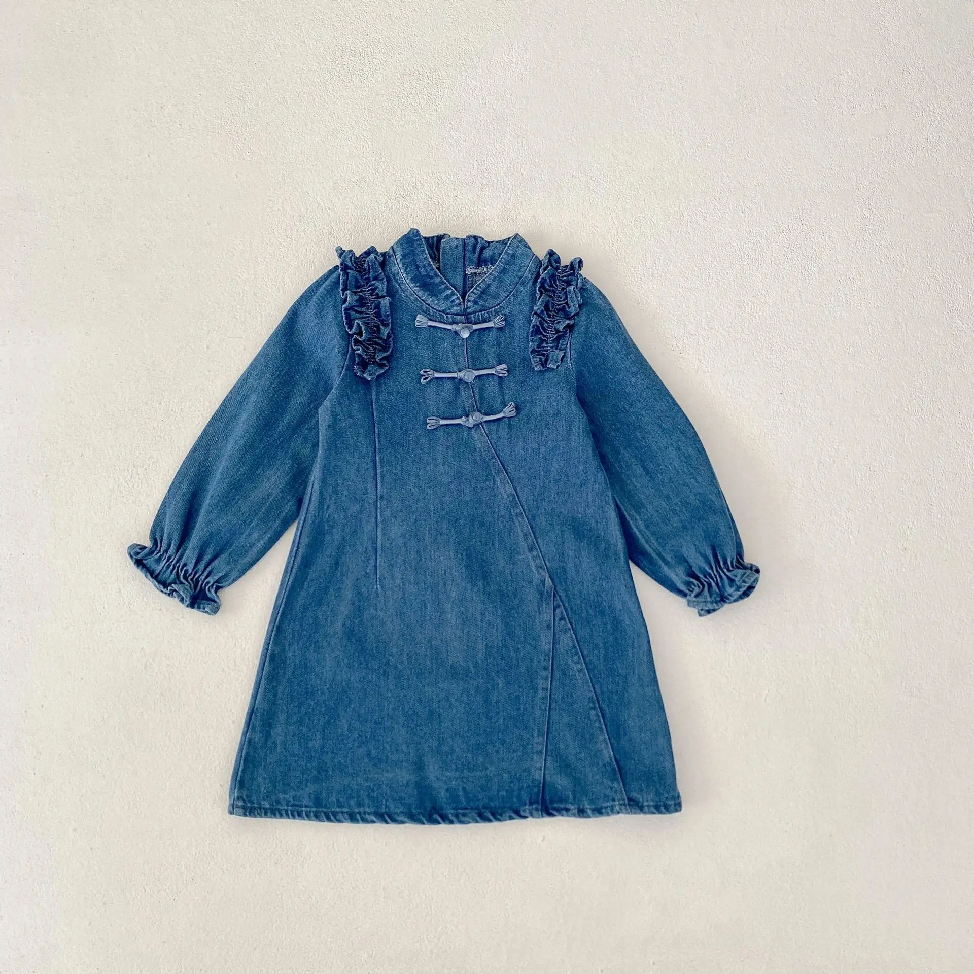 

Ins 2021, осеннее новое платье с юбкой на пуговицах в китайском стиле для маленьких девочек, ковбойское платье Cheongsam для сестер