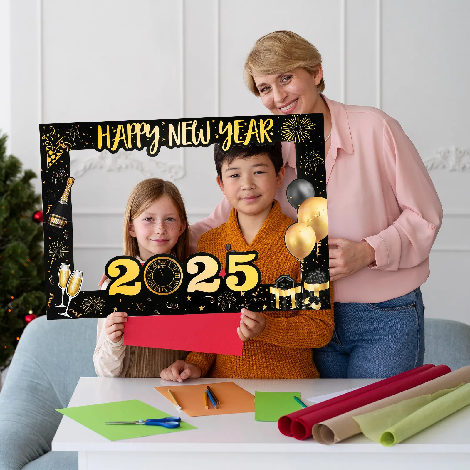 Photo Booth Frame - إطار صور إبداعي باللون الأسود والذهبي