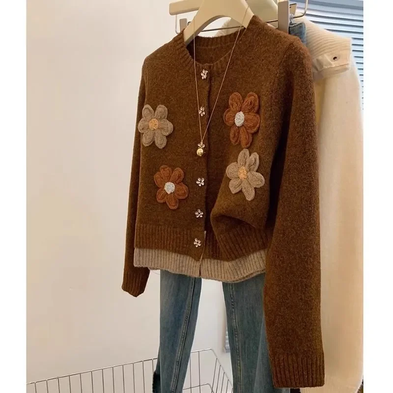 

Fashionable Three-dimensional Small Flower Knitted Sweater Cardigan Solid Color Round Neck Top for Women