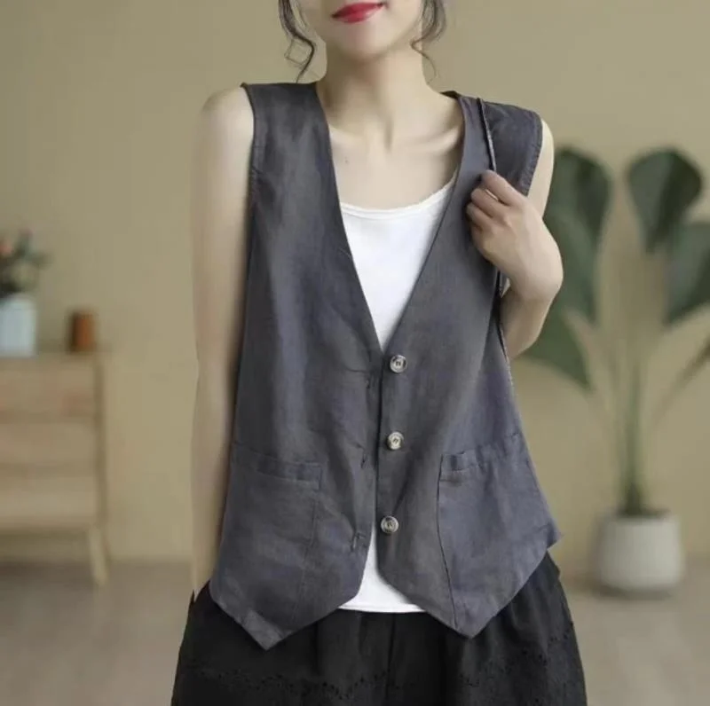 2024 Retro Loose Waistcoat Lady Outerwear Single Row Buckle Cardigan Vest Women Coat Solid Color Short Sleeveless Female Jacket