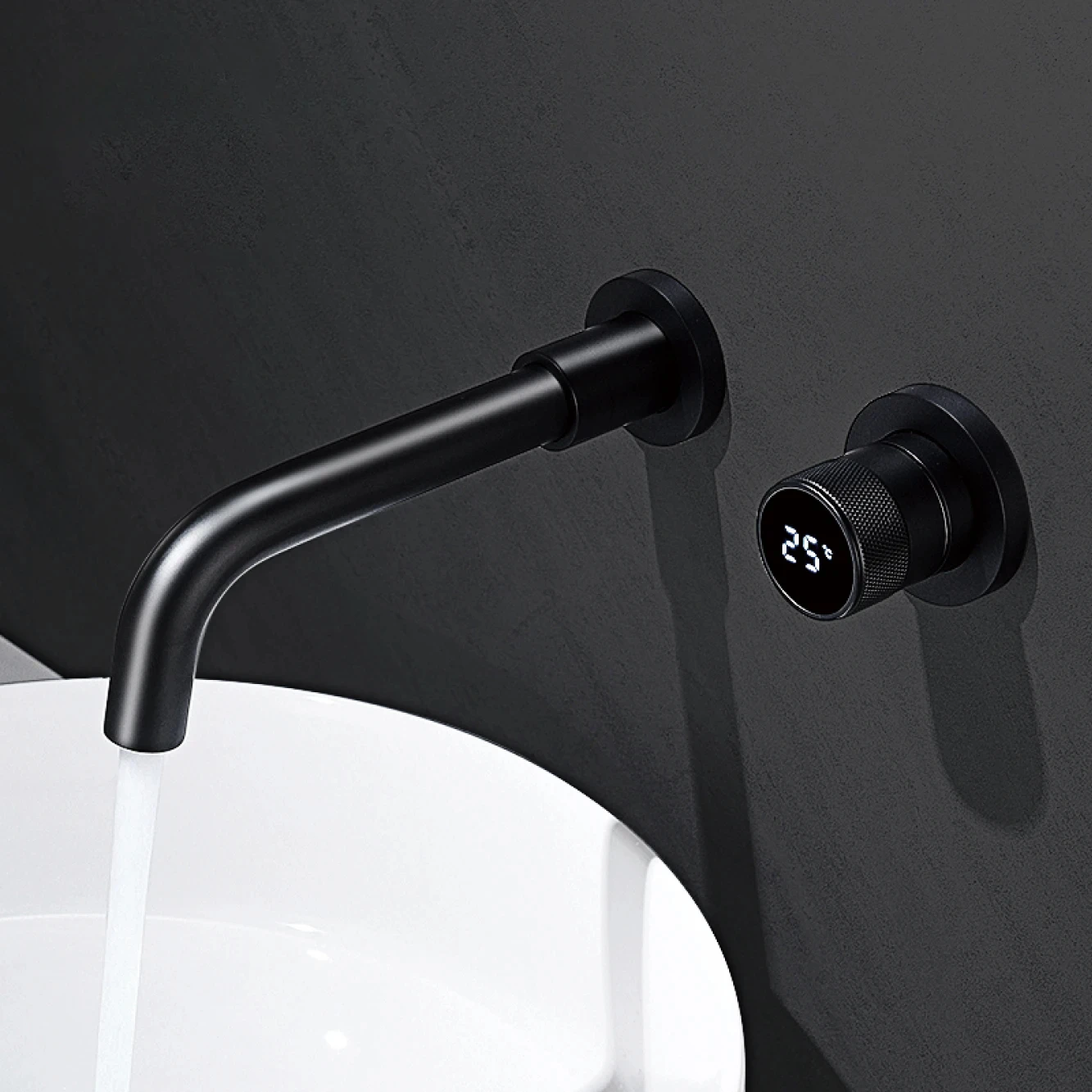 

Черный латунный смеситель для ванной комнаты. Скрытый интеллектуальный дизайн цифрового дисплея. Один ручка. 2-луночный смеситель для холодной и горячей воды с двойным управлением.