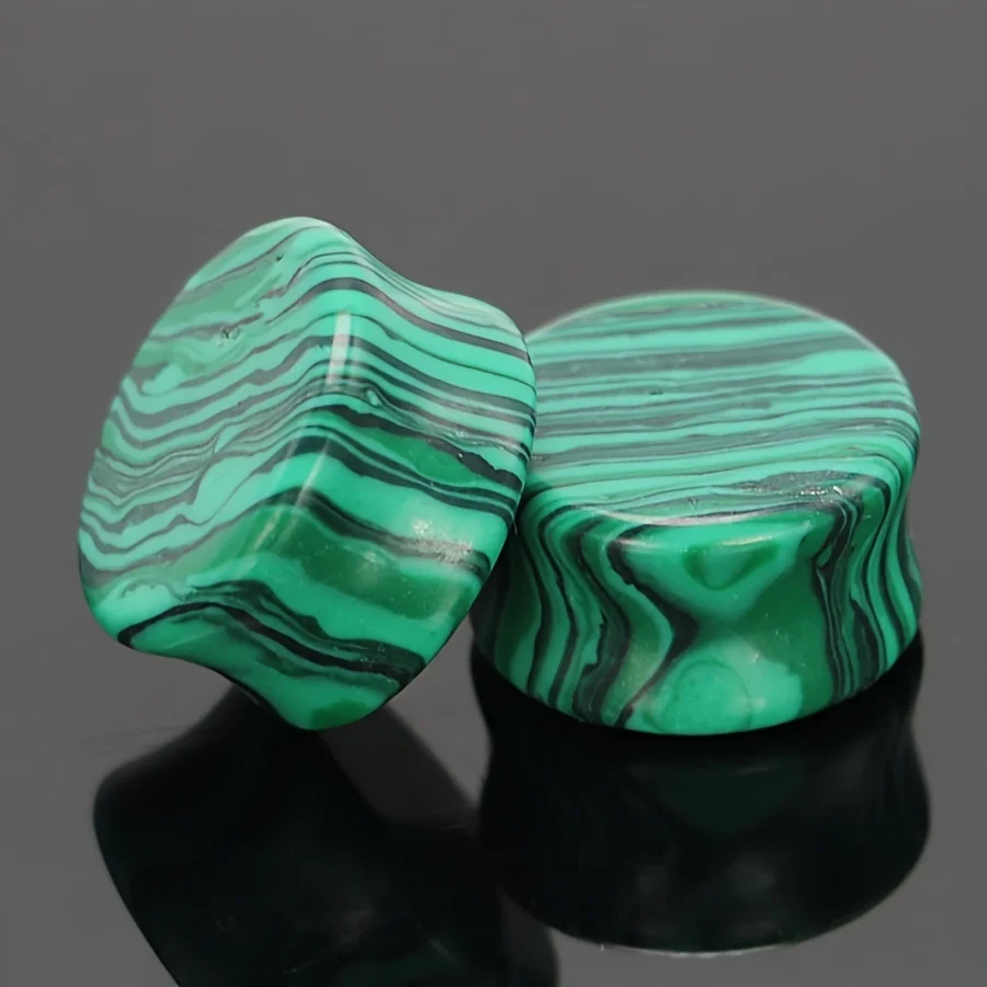 2pcs Vintage Synthetic Malachite Stone Ear Gauges Set