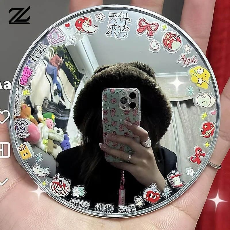 

Round Mirrors for Travel Photography Superior Wide-Angle Lens with Zoom Capabilities