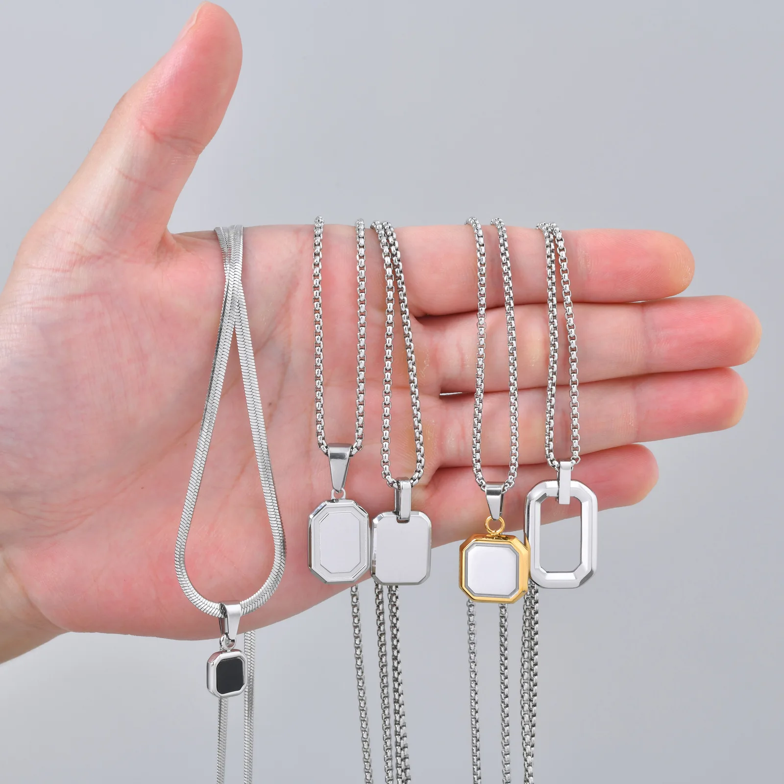 Vnox Herren-Halskette mit geometrischem quadratischem Anhänger, Edelstahl-Klingenkette, minimalistischer Schmuck, Geschenk für Jungen, Ehemann, Ihn – Detail 1