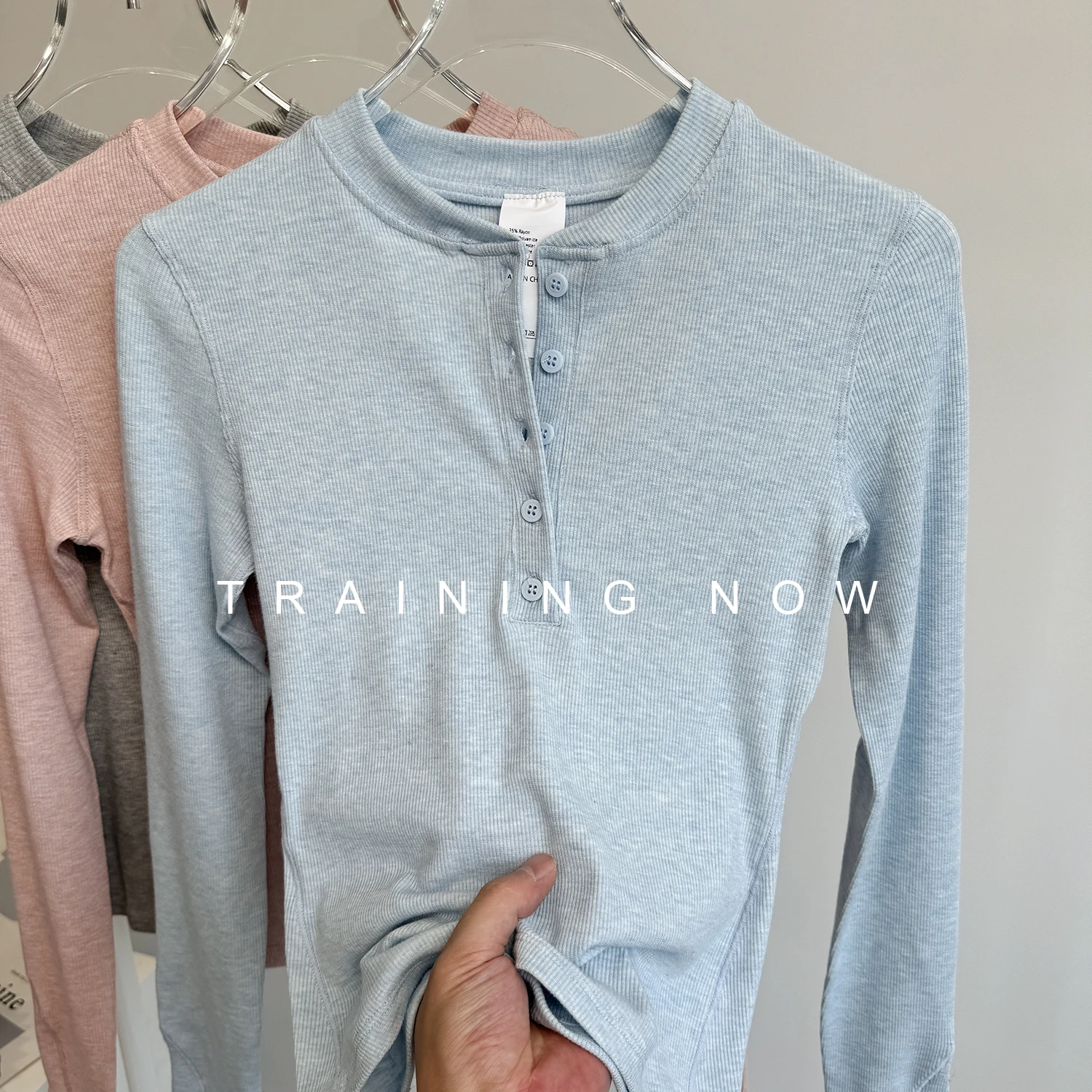 

Yoga clothing long-sleeved women's autumn Pilates sports quick-drying tops high-looking slimming slimming running fitness