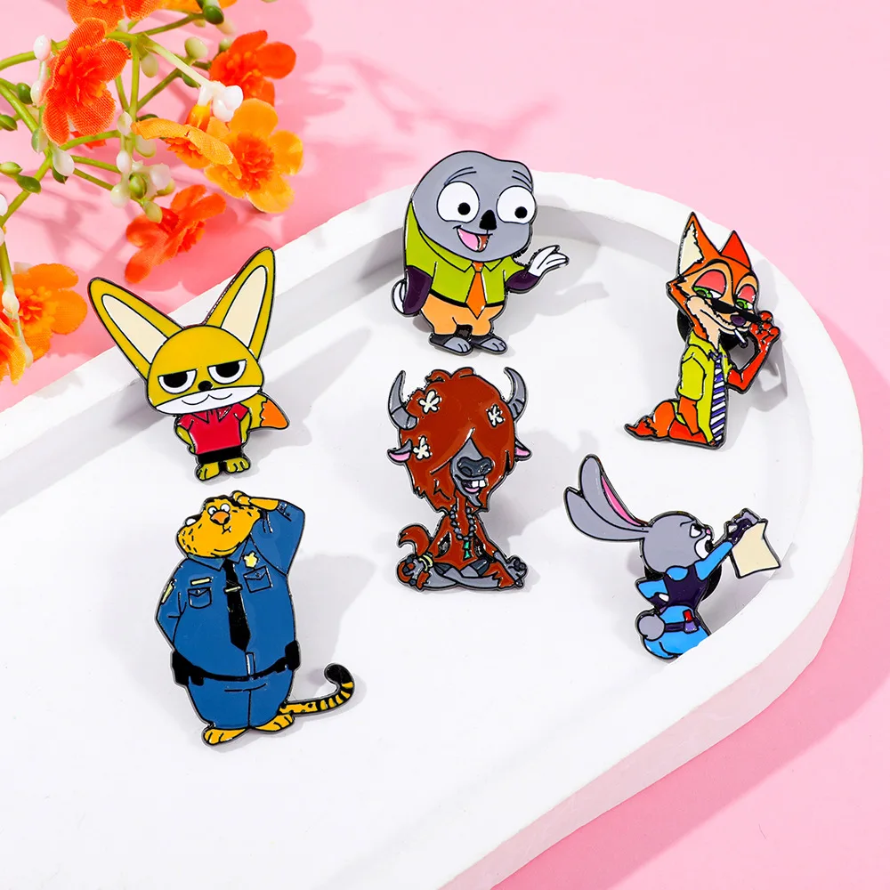 ديزني الكرتون فيلم Zootopia المينا دبابيس لحقيبة الظهر قبعة الملابس جودي نيك بروش شارات التلبيب المعدنية هدايا لمحبي #4