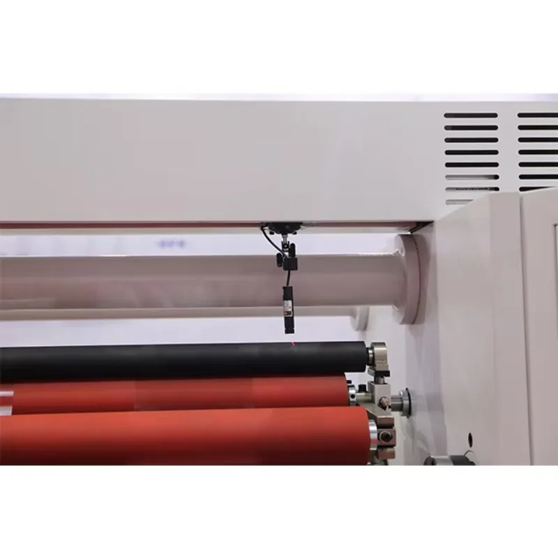 Automatic Servo Drive Polyester Plastic Film Coated Paper PET PVC Roll Rapid Slitting Rewinding Machine