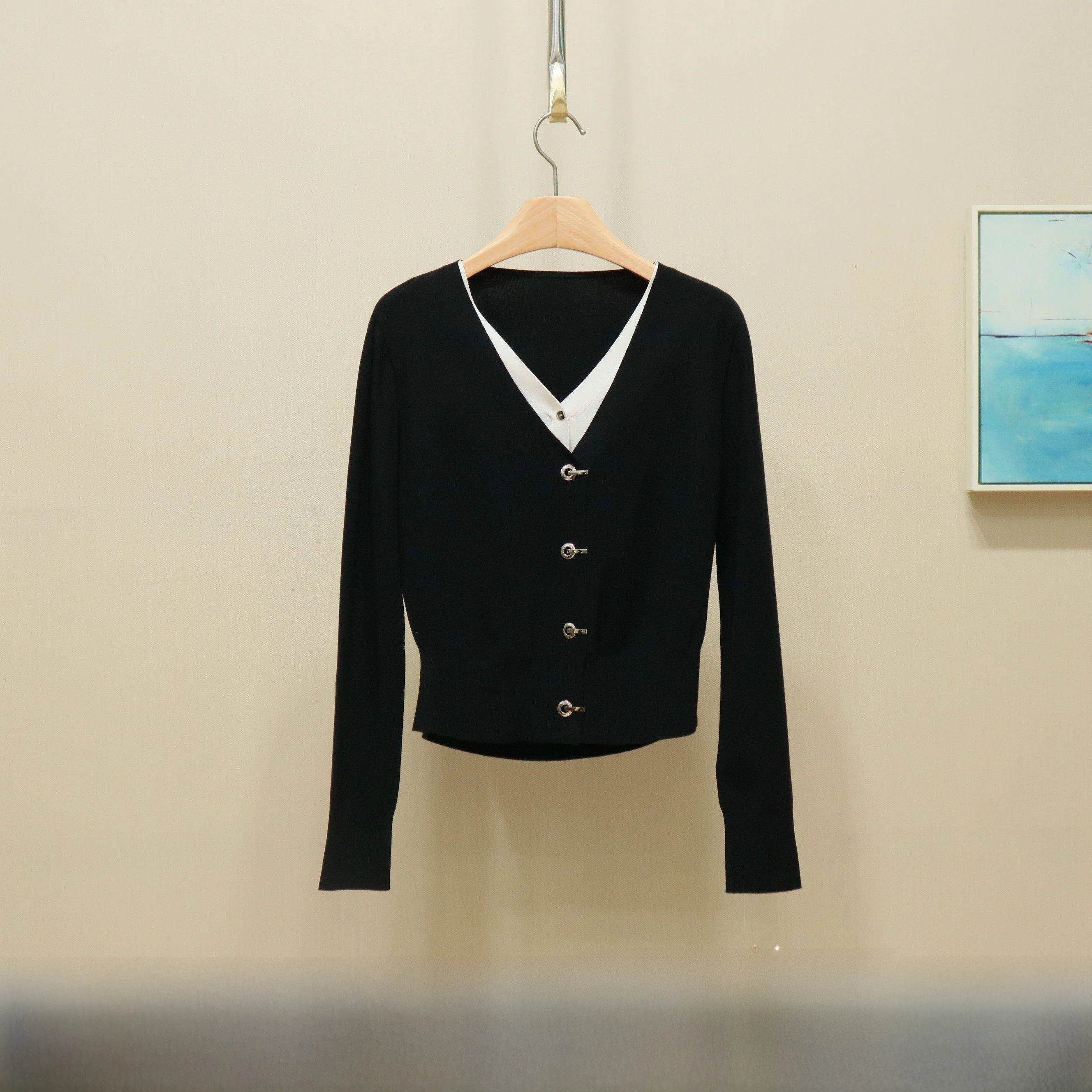 

Casual Knitted Sweater Fake Two-Piece Spring New Sle Commute Sle Slim Fit V-Ne Long Sve Color Blo Button Detail