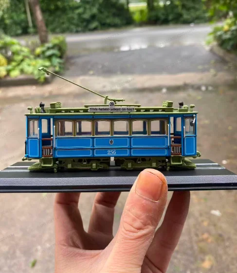 1:87 European Classic Tram Model, Simulated Static Collectible Ornament