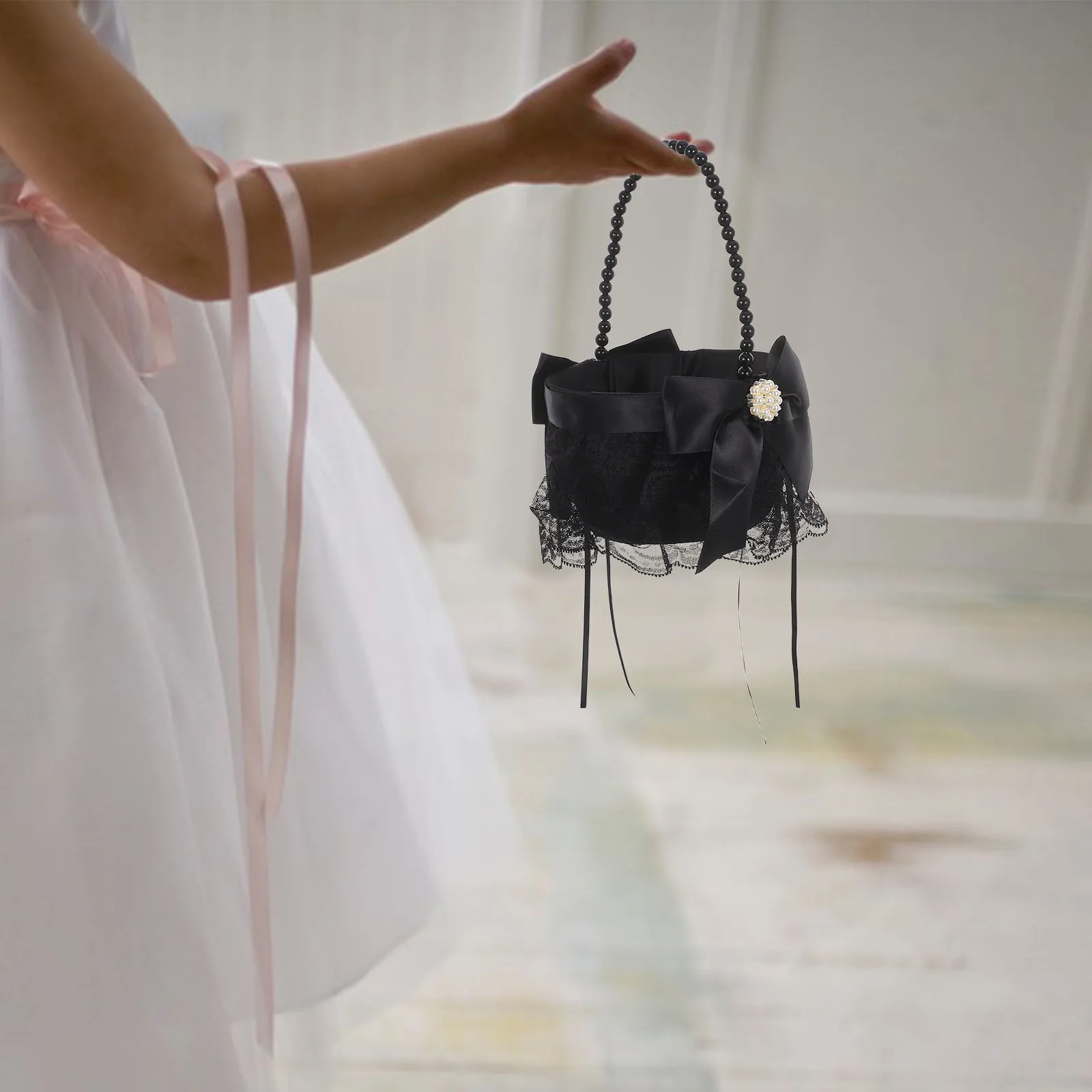 

Wedding Flower Basket Black Girl Bridal Bow Baskets for Flowers Girls Handle Ceremony