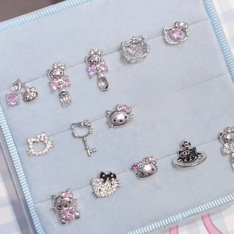 Décoration Kawaii Hello Kitty, accessoires mignons et polyvalents de style dessin animé, fournitures de voyage et de bureau pour femmes, cadeau pour étudiants, vente en gros