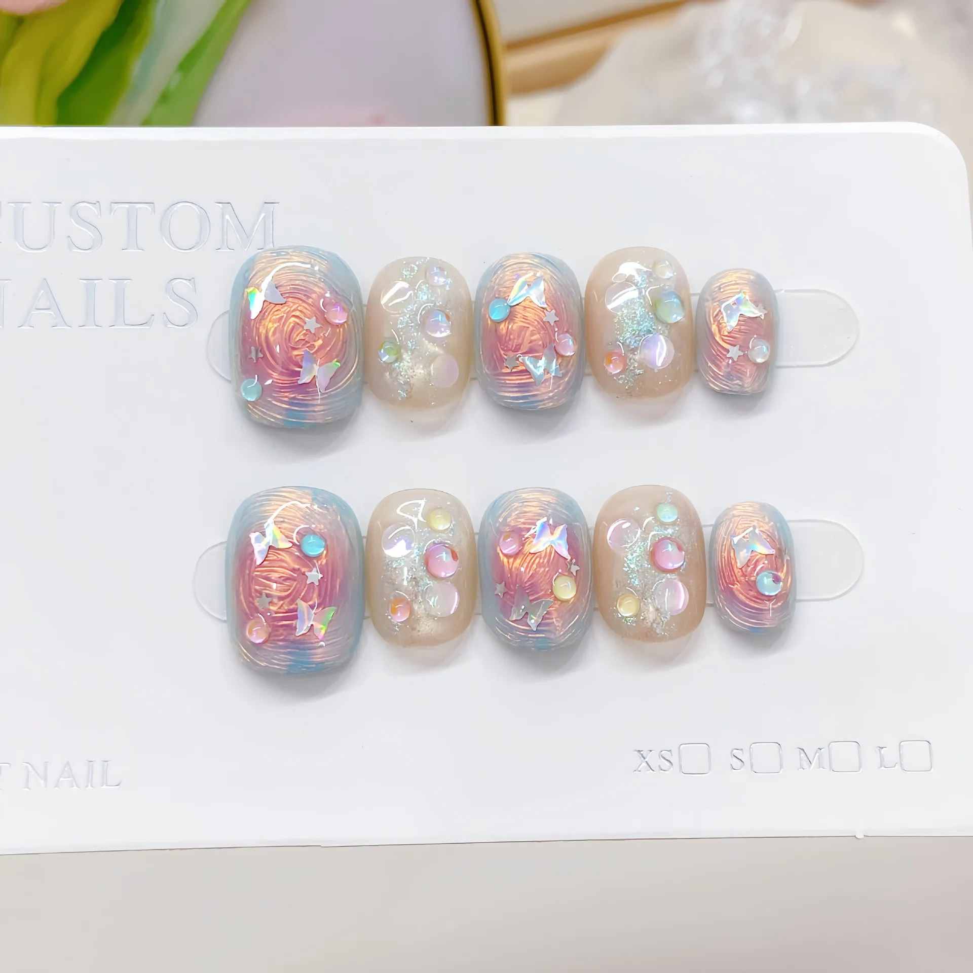 

10pcs Handmade Press-On Nails with Magic Butterfly Design-Vibrant Swirls Short Square Shape Glossy Finish Nails for Women/Girls