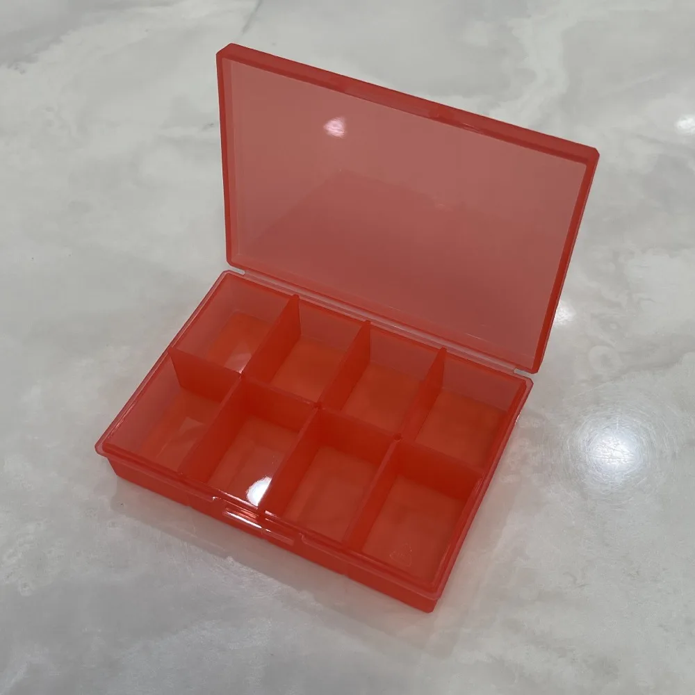 4/8 Grids Pill Organizer Transparent Plastic Detachable Design Medicine Storage Box Portable Size Plastic Material