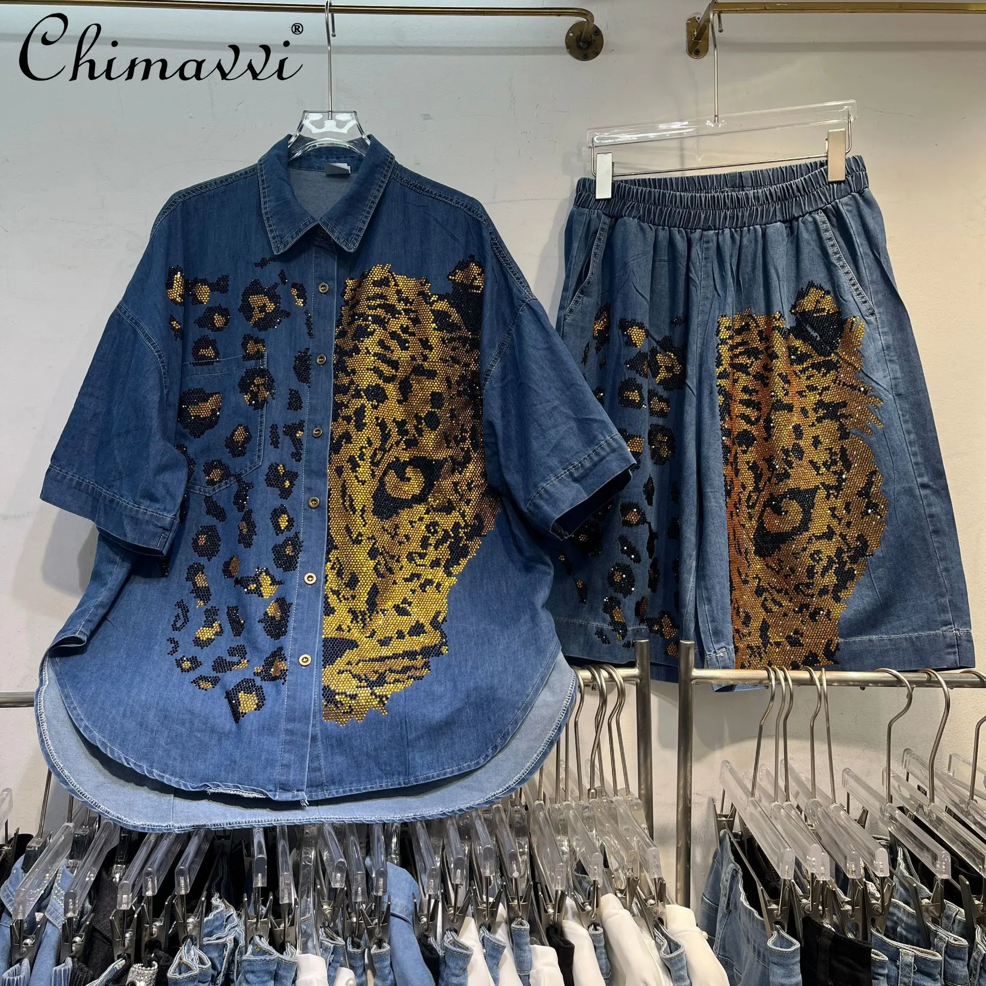 

Fashion Larger Size Women's Denim Set Heavy Embroidery Short Sleeve Shirt High Waist Slimming Wide Leg Shorts Two-Piece Set