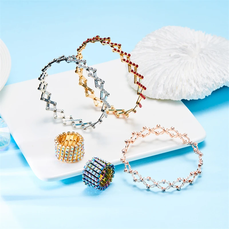 Unique Design Magic 2 in 1 Folding Retractable Ring Bracelet Shiny Rhinestone Multilayer Twist Rings for Women Creative Jewelry