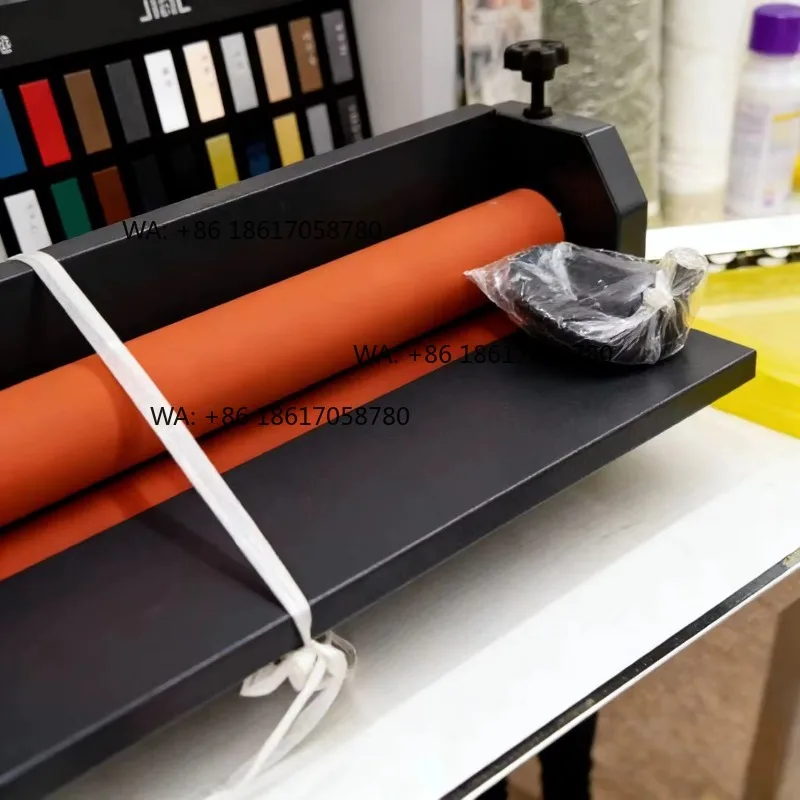 Manual Cold Laminating Machine 1600MM 1300MM 304 Stainless Steel 5m/MIN Vinyl Film Transfer Laminator