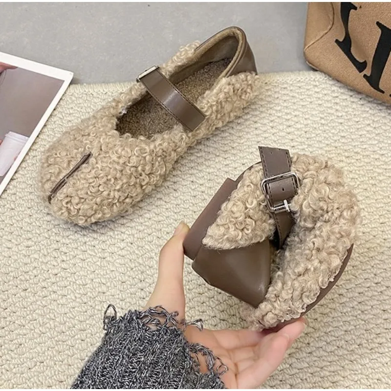 

Round Toe Casual Woman Shoe Autumn Loafers Fur Shallow Mouth Boat New Fall Moccasin Flock Buckle Strap Leisure Rubber Solid Mary