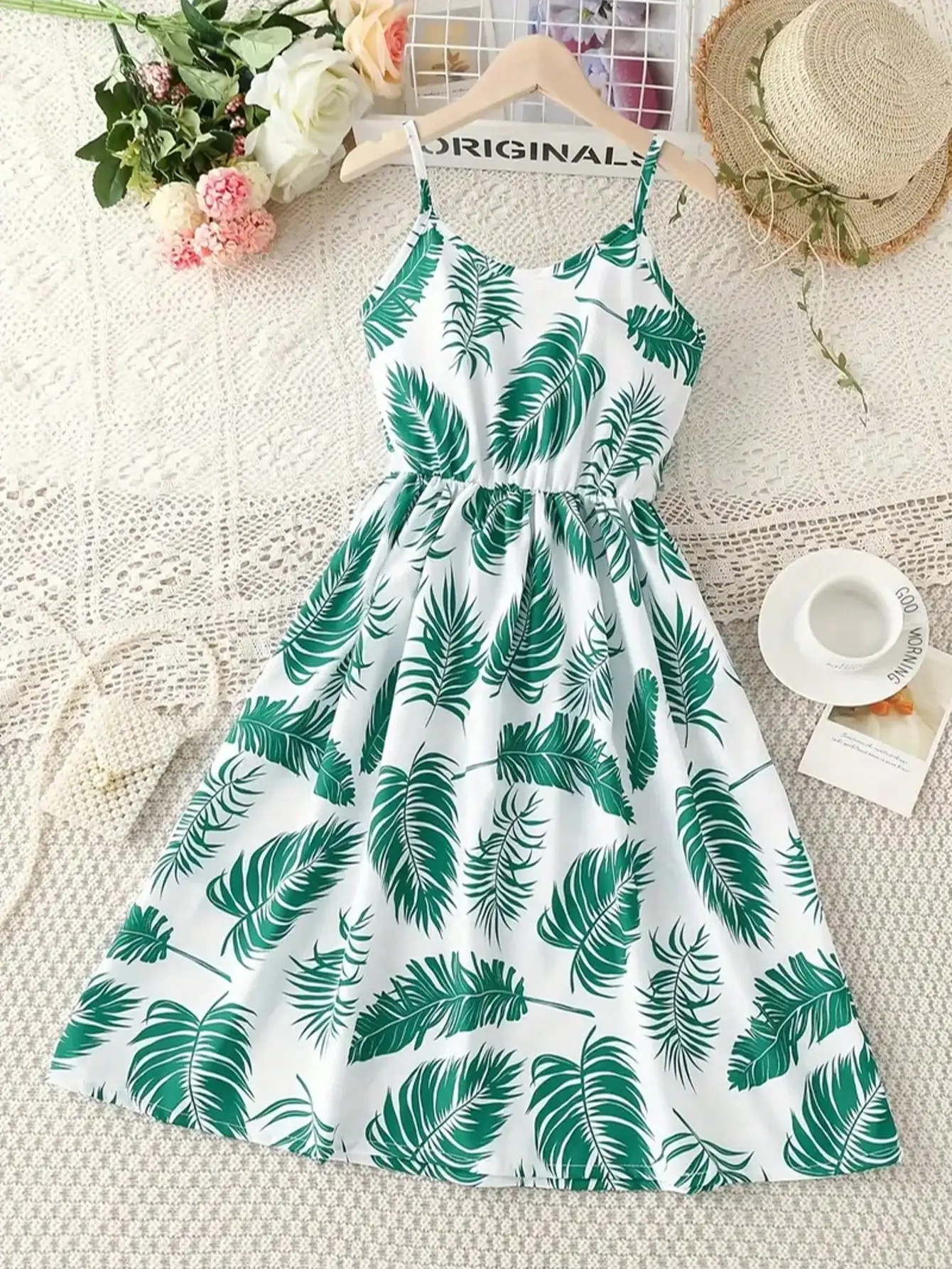 Mono sin mangas con estampado de hojas de verano para niña, mezcla de poliéster elástica informal, diseño con hombros descubiertos, largo hasta la rodilla, falda de playa