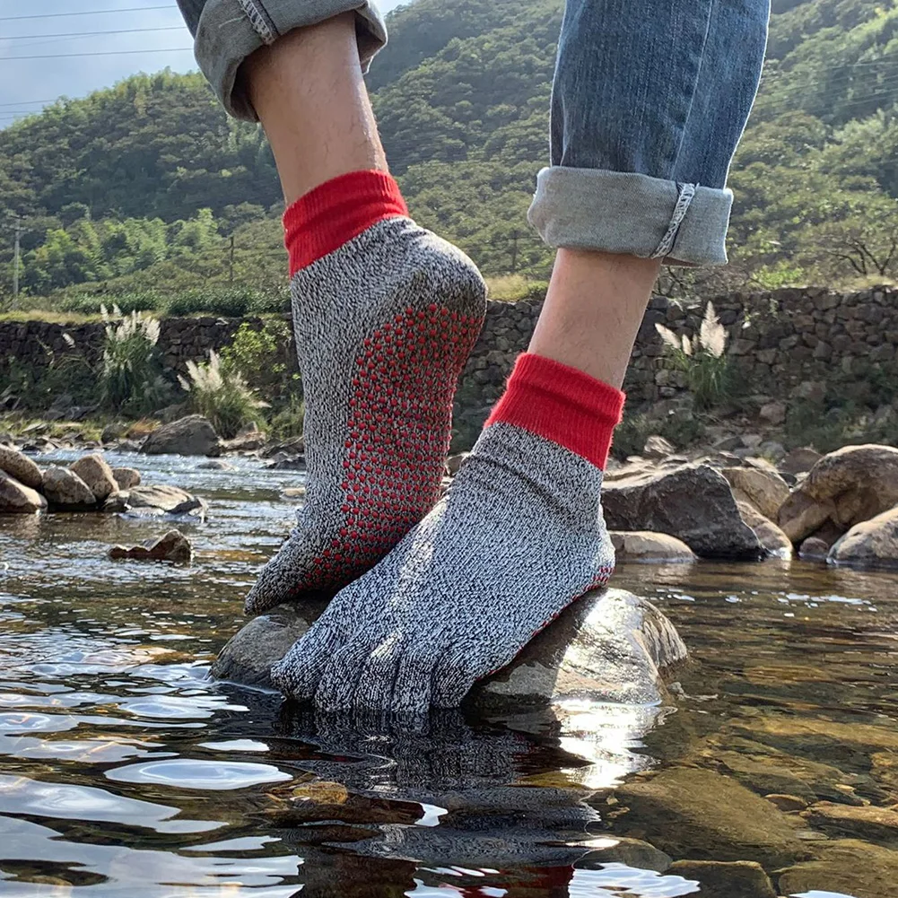 Five Toes Socks Grounding Barefoots Socks Wear-Resistant Hiking Toe Socks Anti Cut Comfort Non Slip Socks for Beach Camping