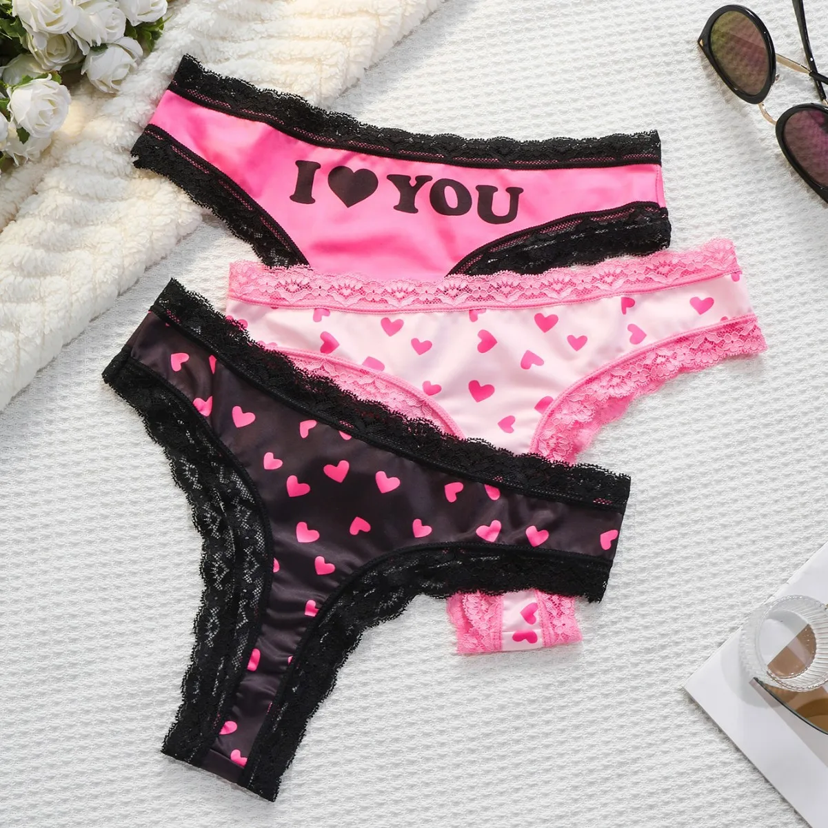 3pcs Women's Briefs Heart Love Pattern Thong Panties Milk Silk Material Low Rise Lace Lingerie Comfort Cotton Gusset Underwear