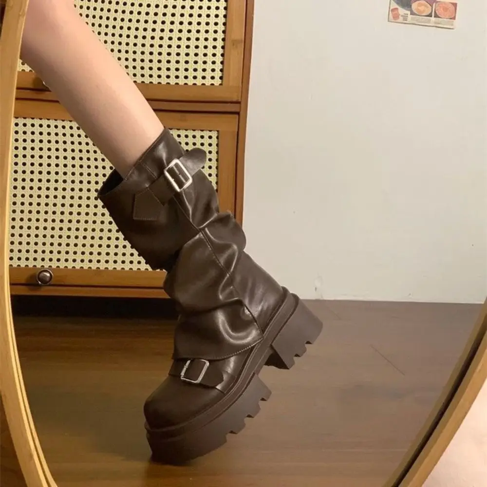 

Новый дизайн, женские байкерские ботинки, женские сапоги до колена на платформе с пряжкой на ремне, гладиаторы, уличный стиль, Y2K, панк, ботильоны средней трубы