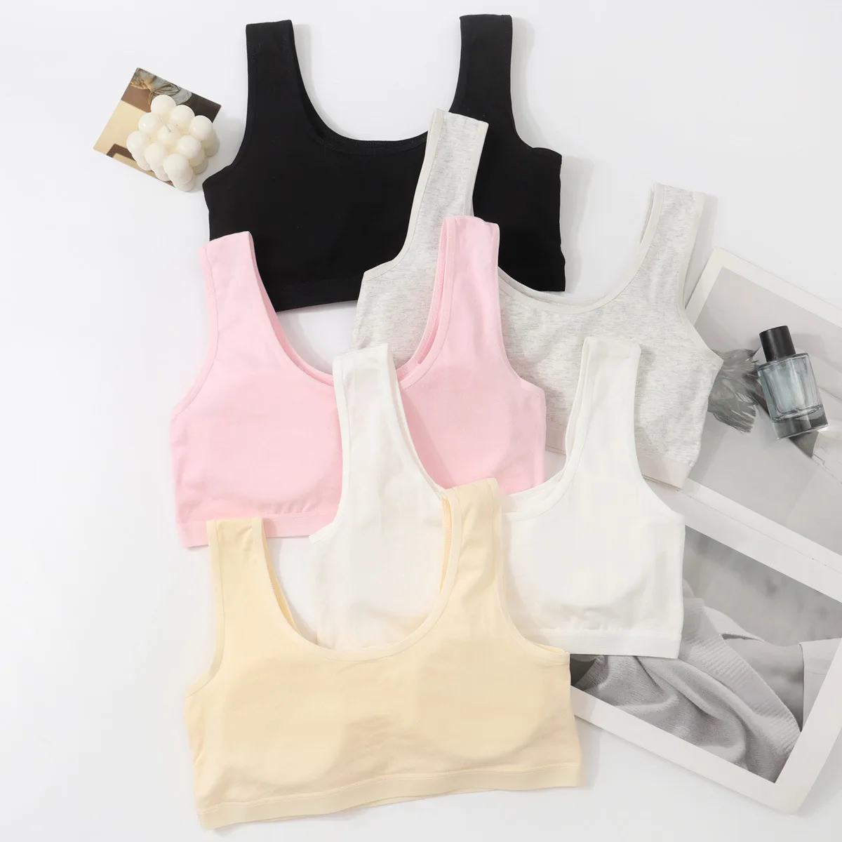 New Girls' Bras: Underwire-Free, Cotton, U-Neck, Wide-Strap, Short-Style Sports Bras and Underwear for Growing Girls