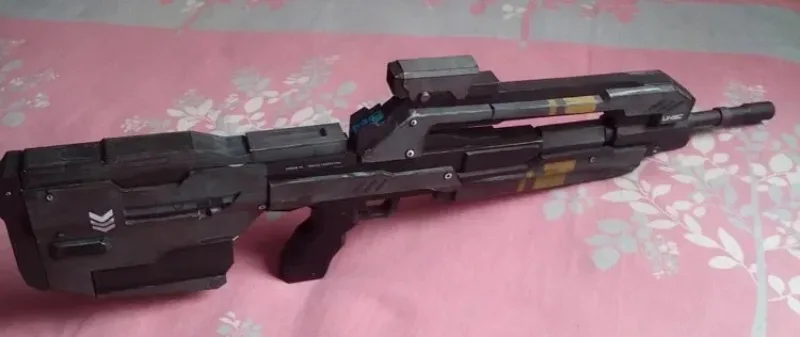 แบบจำลองปืนไรเฟิล War Human BR85HB ขนาด 87 ซม. แบบกระดาษ 3 มิติ ชุดประกอบเอง งานฝีมือทำจากกระดาษ ของเล่น