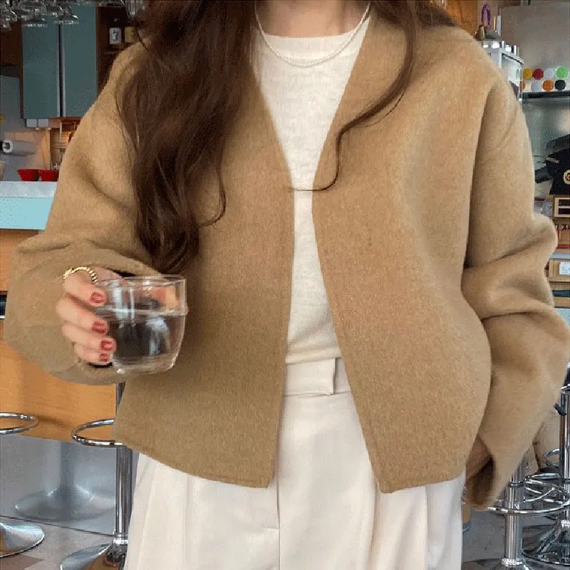 

Chic mat Retro V-Ne Pure Color Loose Casual Versatile Long Sve ort Woolen Coat for Women Korean Sle Commute