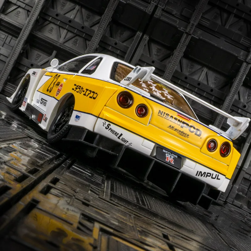 1:24 Nissan GT-R34 Skyline puertas de modelo de coche de aleación y tapa de motor, el maletero se puede abrir tiene funciones de sonido y iluminación simuladas