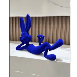 현대 심플 클라인 블루 만화 토끼 송진 장식품, 거짓말 포즈, 거실 책상 조각상 홈 장식