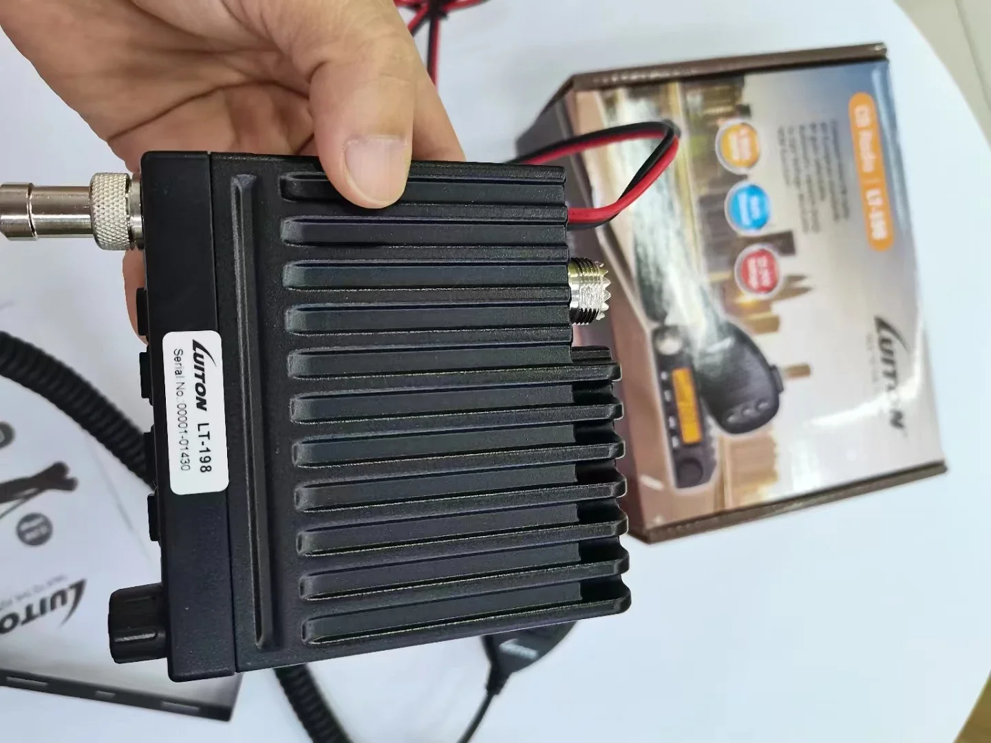 CB MOBILE MINI RADIO LUIBOULT 198 AM FM 4W COMPACT 40 Canaux